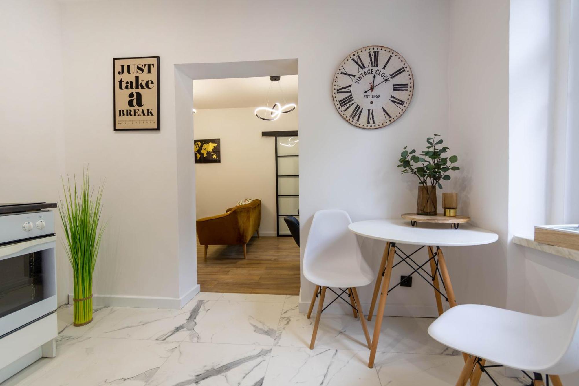 Апартаменти Klimatyczny Apartament Wroclawska Битом Екстер'єр фото